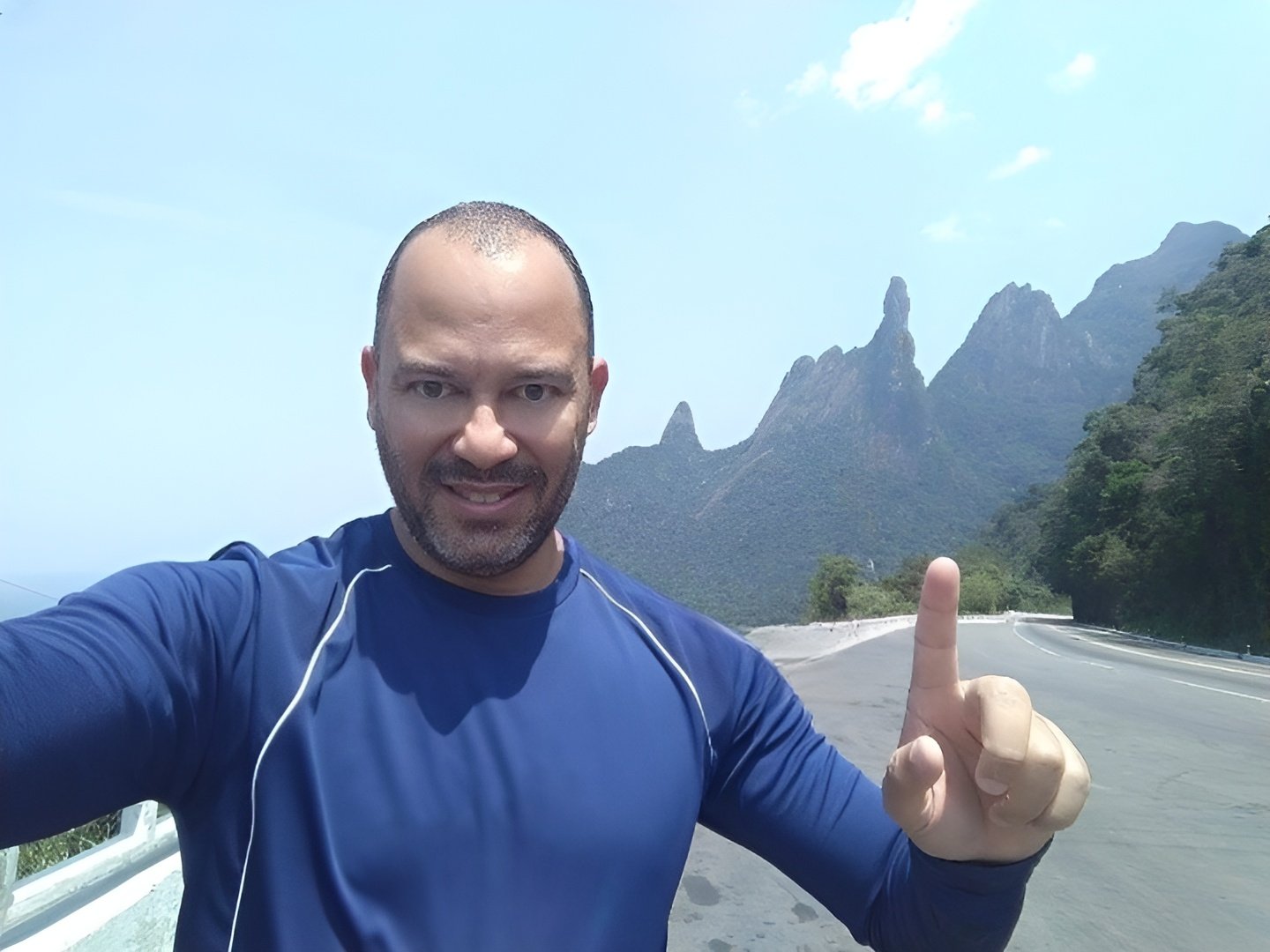 50-anos-um-livro-espiritualista-braço-de-barra-um-livro-para-homens-sjhygino-alta-definicao