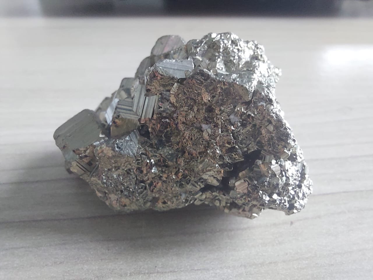 pirita-6cmx4cm-pedras-site-de-vanguarda-cjhygino